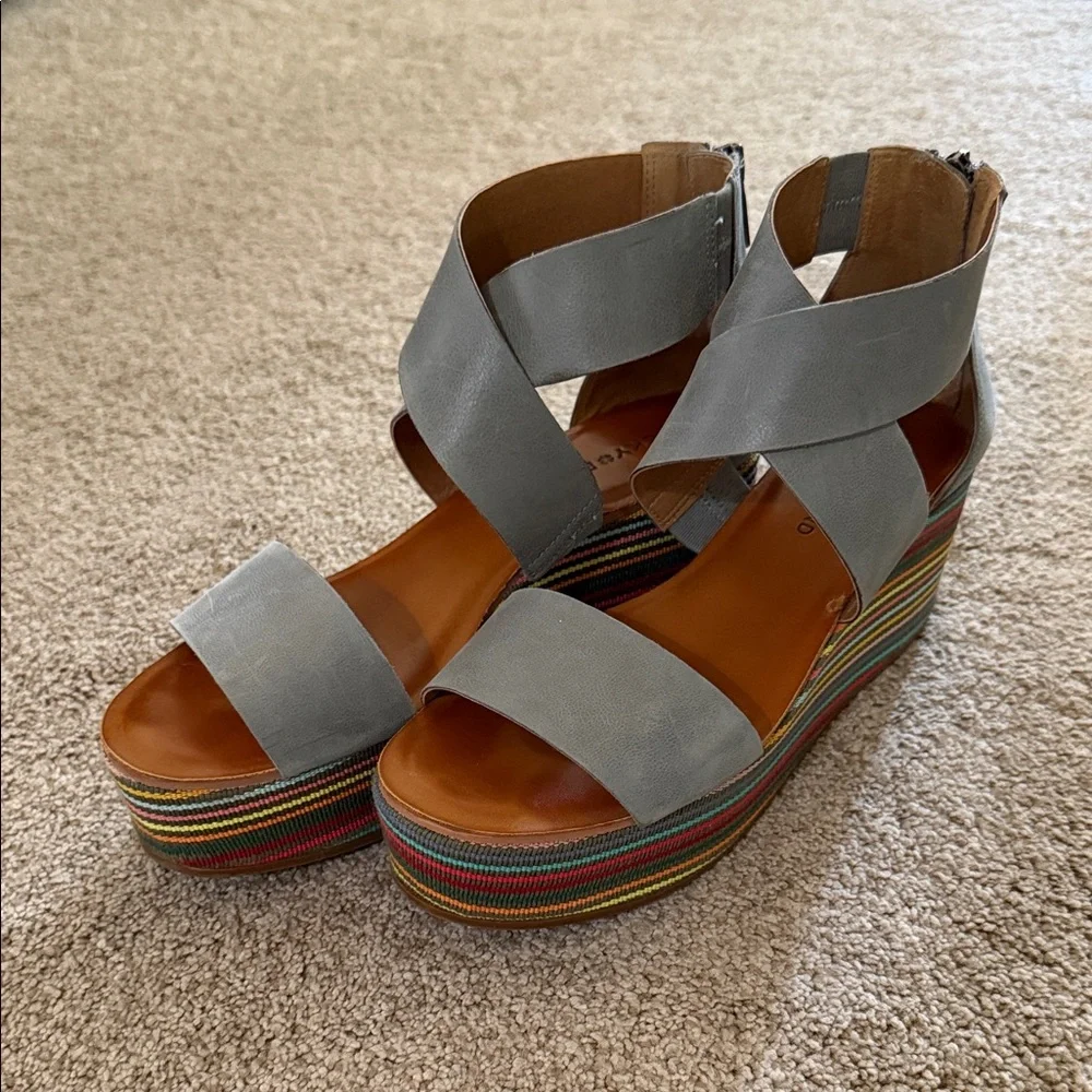 Lucky Brand Gray Strappy Platform Sandals with Multicolor Striped Wedge
